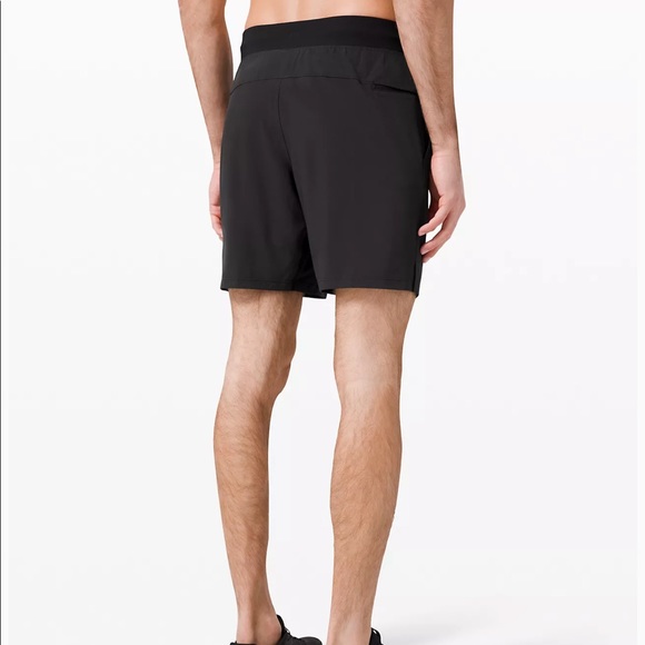 Lululemon men’s 7” shorts - Picture 4 of 5